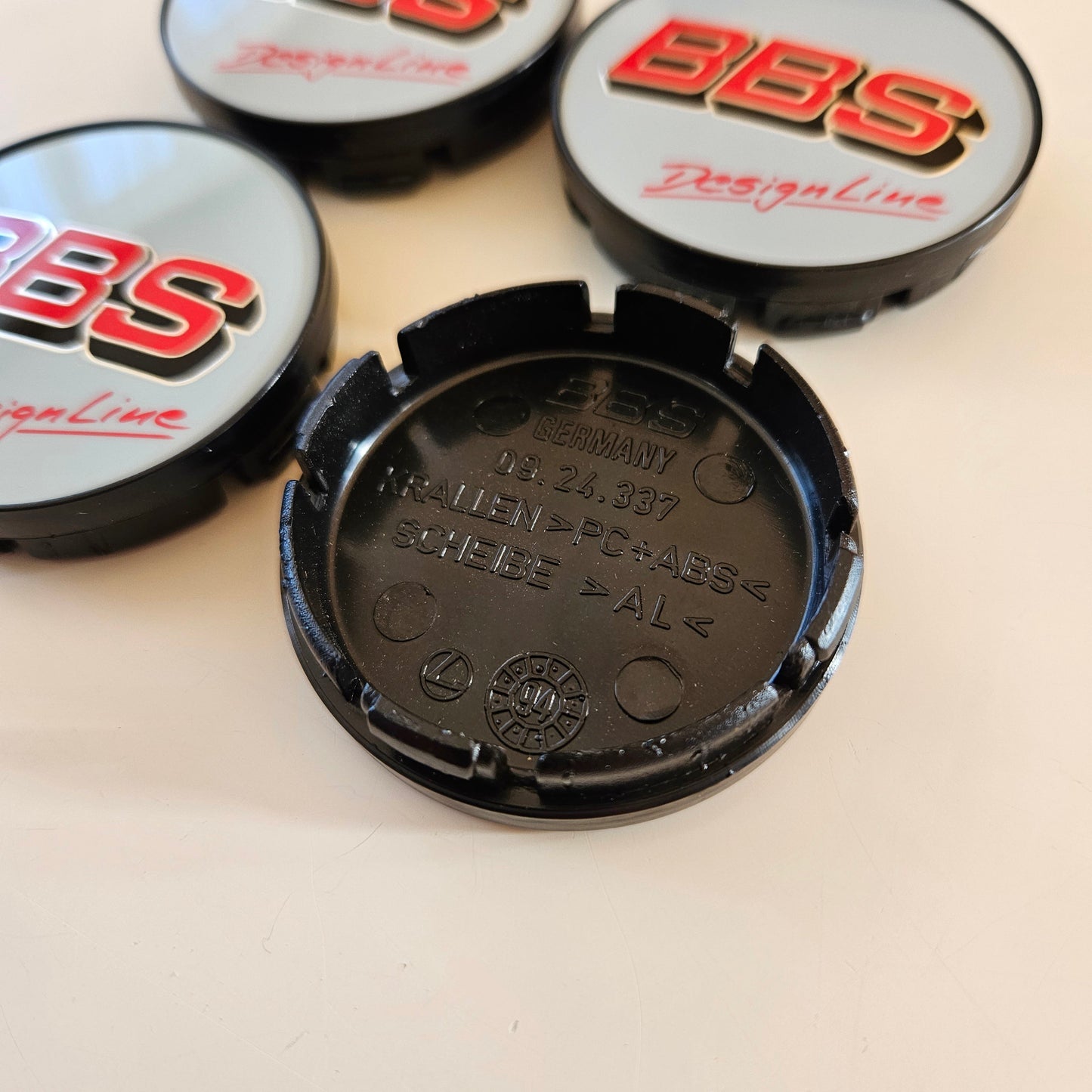 BBS Designline White/Red Wheel Cap Set 56mm