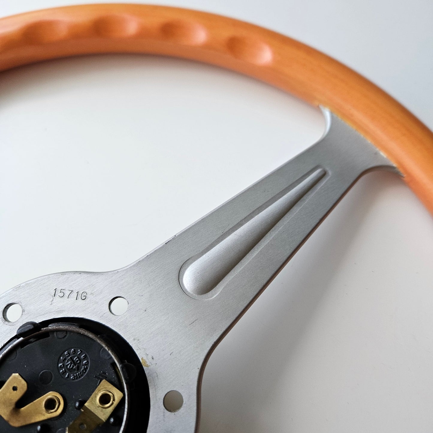 Momo Benetton F1 Fashion Orange Woodgrain Steering Wheel