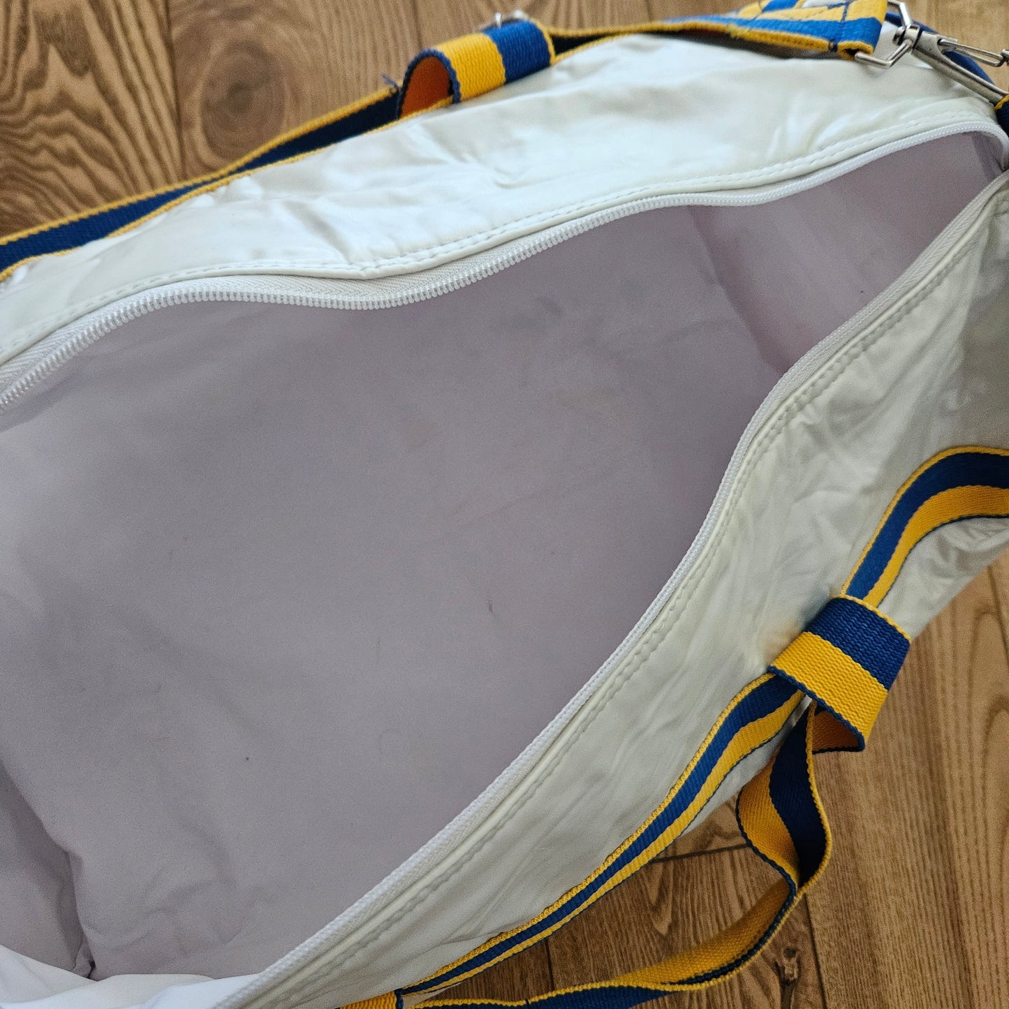 Hella Sport Collection Bag