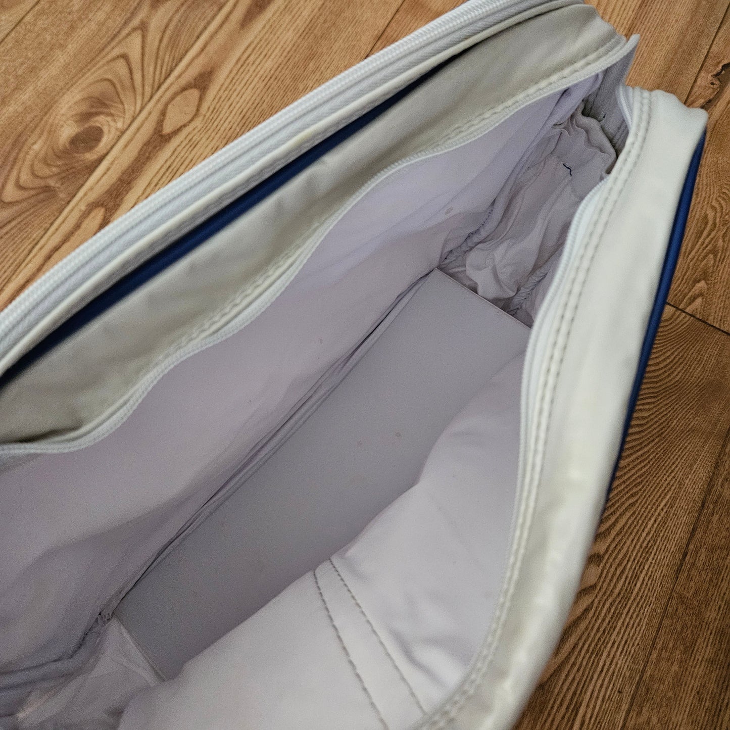 Hella Sport Collection Bag