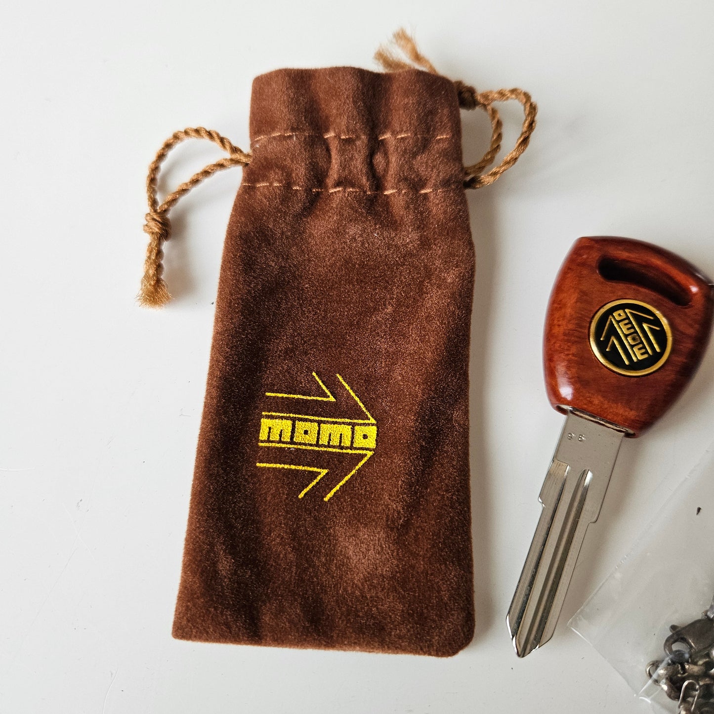 Momo Wooden Look Key