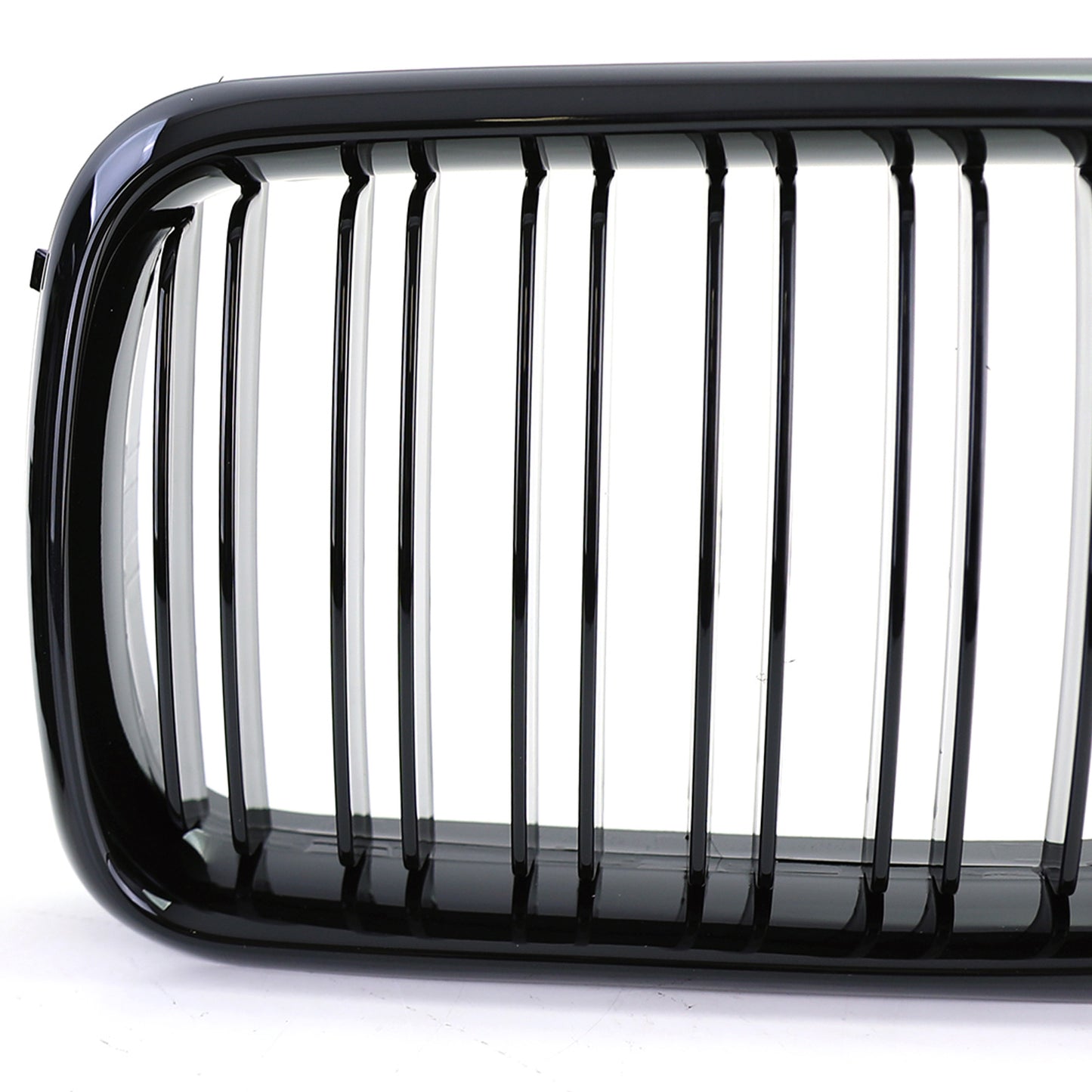 BMW E36 Front Grill Gloss Black (Facelift 96-99)